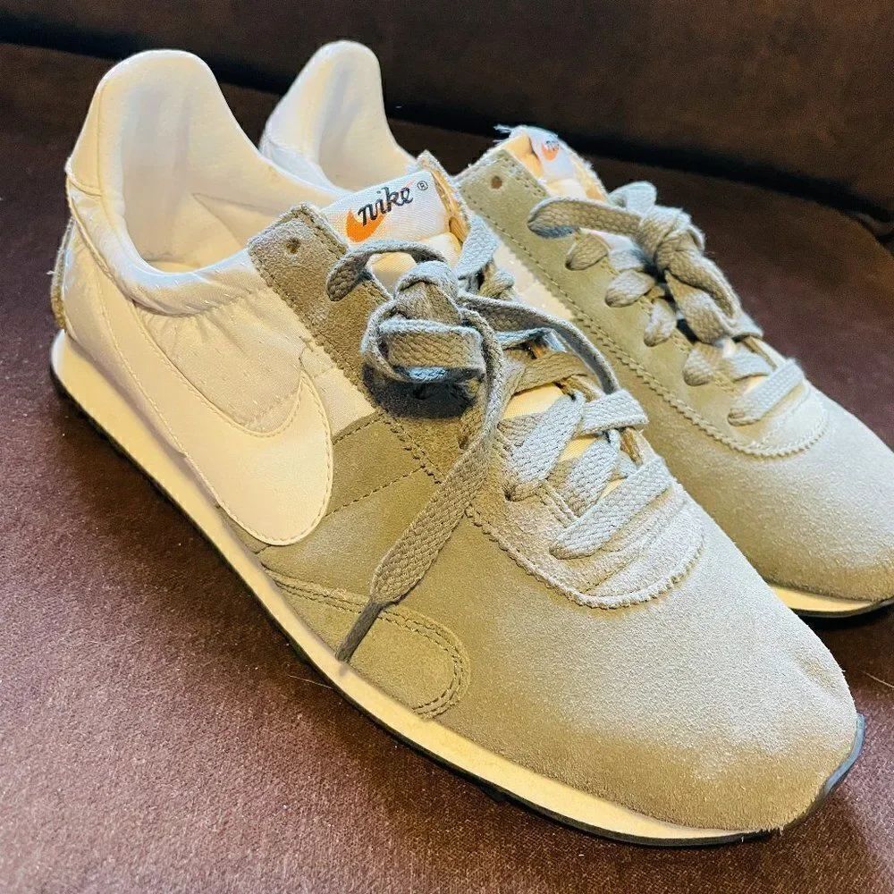 RARE Nike Vintage Pre Montreal Waffle Training Flats Off White Beige Mens 7.5 US